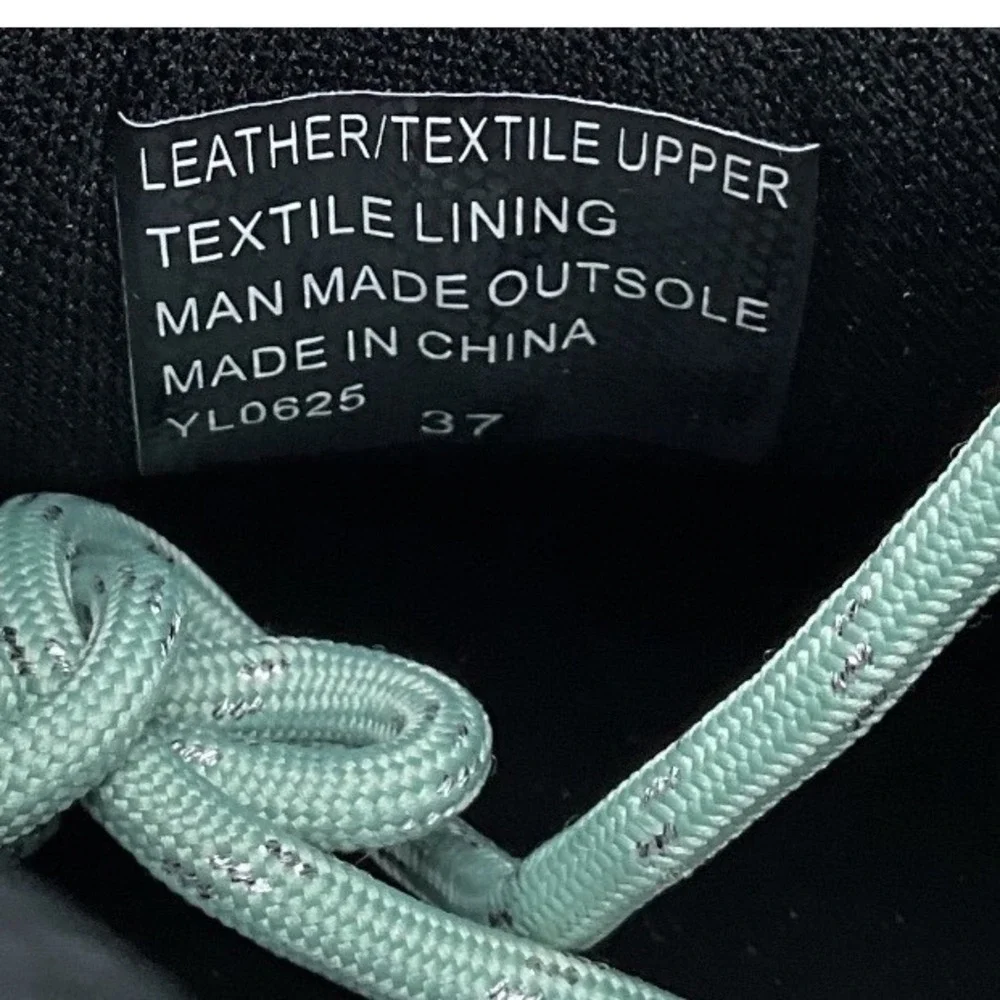 Kurt Geiger trainers textures